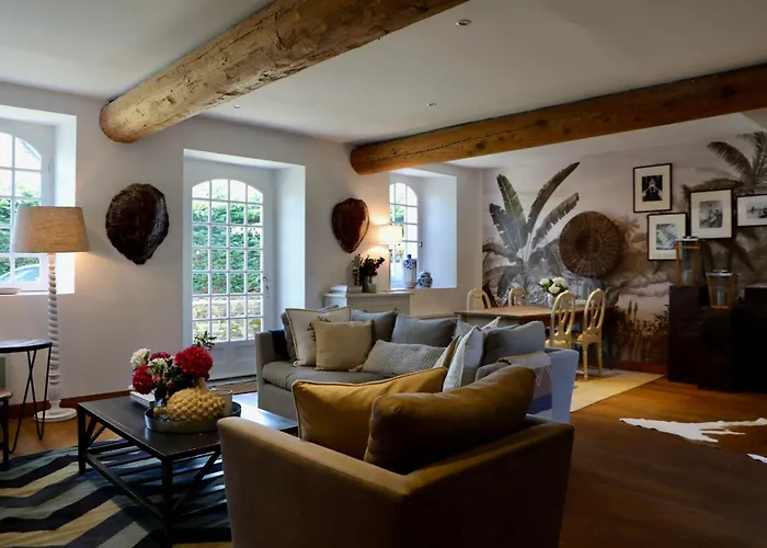 La Huniere 度假居 *