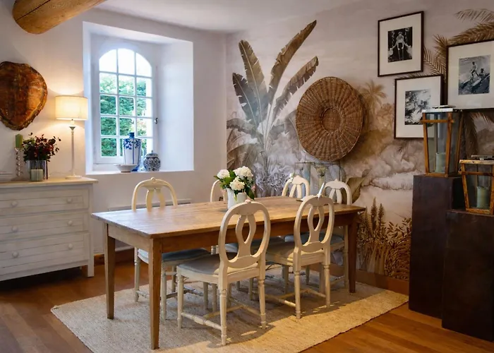 La Huniere * 巴讷维尔-卡特里特