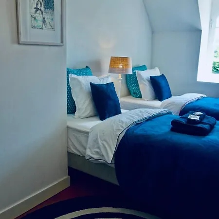 La Huniere * 바르네빌카테레