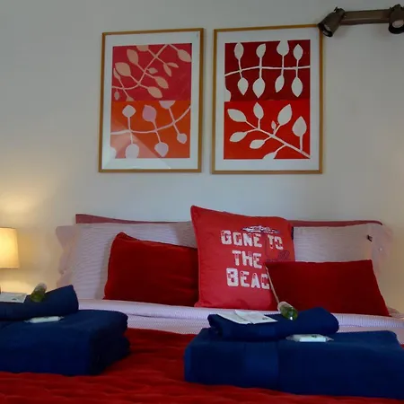 La Huniere A Beautifuly Decorated House For 6 People *