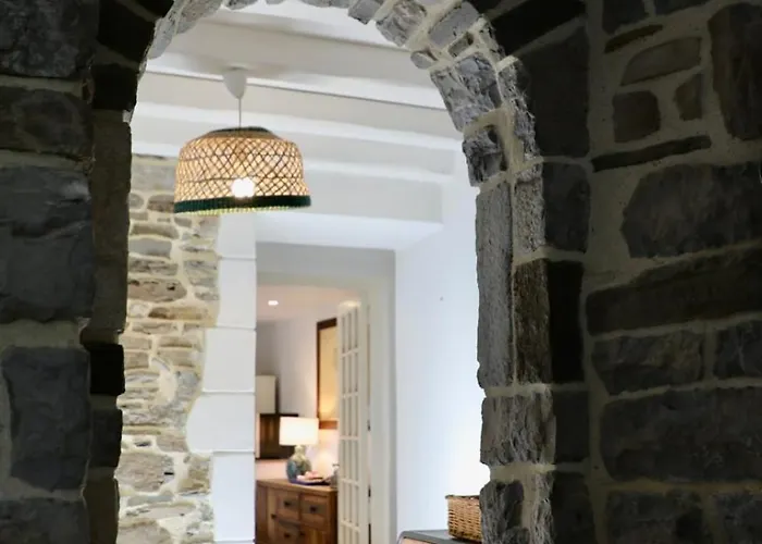 La Huniere بارنفيل-كارتريت